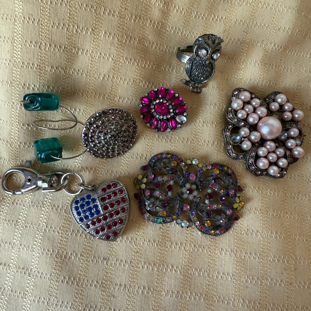 Lot of jewelry